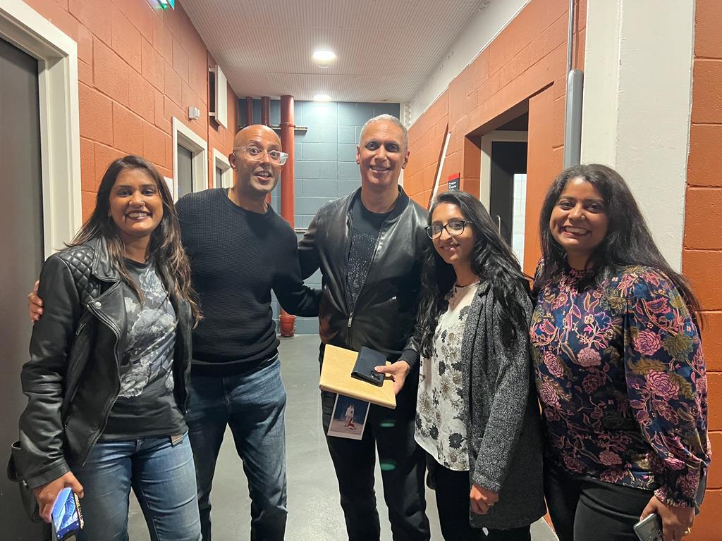 Sublime evening <a href="/CurveLeicester/">Curve</a> for the <a href="/aisfestival/">An Indian Summer</a> finale: seeing <a href="/thenitinsawhney/">Nitin Sawhney</a> and artists on stage is ALWAYS a reminder of the beautiful things in life! Twenty years of following his music, managed to get a selfie with the man himself tonight!
<a href="/HemaLad/">Hema Chhaniyara</a> <a href="/m4nya/">Manesh Bulsara</a> <a href="/Threadblock/">bhav</a>