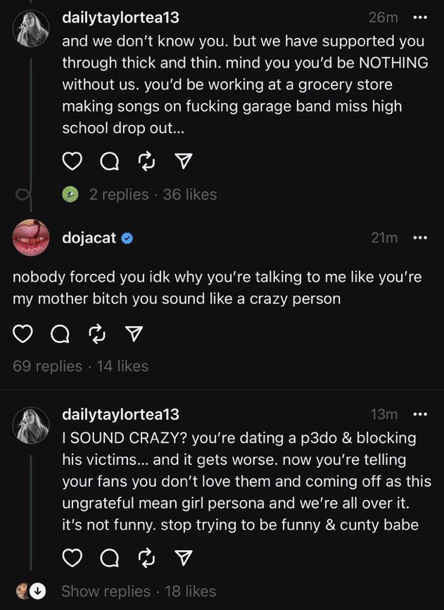 bettergiaw's tweet photo. ohhh dailytaylortea13 don't gag her like that https://t.co/FP4SZTgNE3