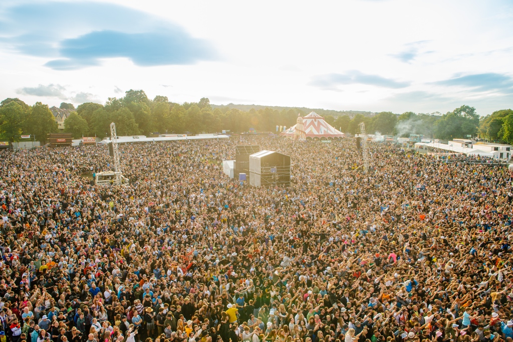 tramlines's tweet photo. Wow, what can we say... We are blown away by the Sheffield spirit this weekend. You have been phenomenal 🤩 A massive THANK YOU to everyone who joined us and stuck out the rain, you are all LEGENDS ❤️ It wouldn't have been the same without you. https://t.co/yBziRf8KAB