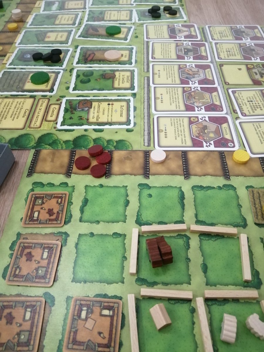lucleru's tweet photo. Buena sesión de juegos, con estrenos como Aqualin, colonización de planetas y visita a la granja
#Agricola #PequeñasGrandesGalaxias #Aqualin https://t.co/AC6XFS9El2