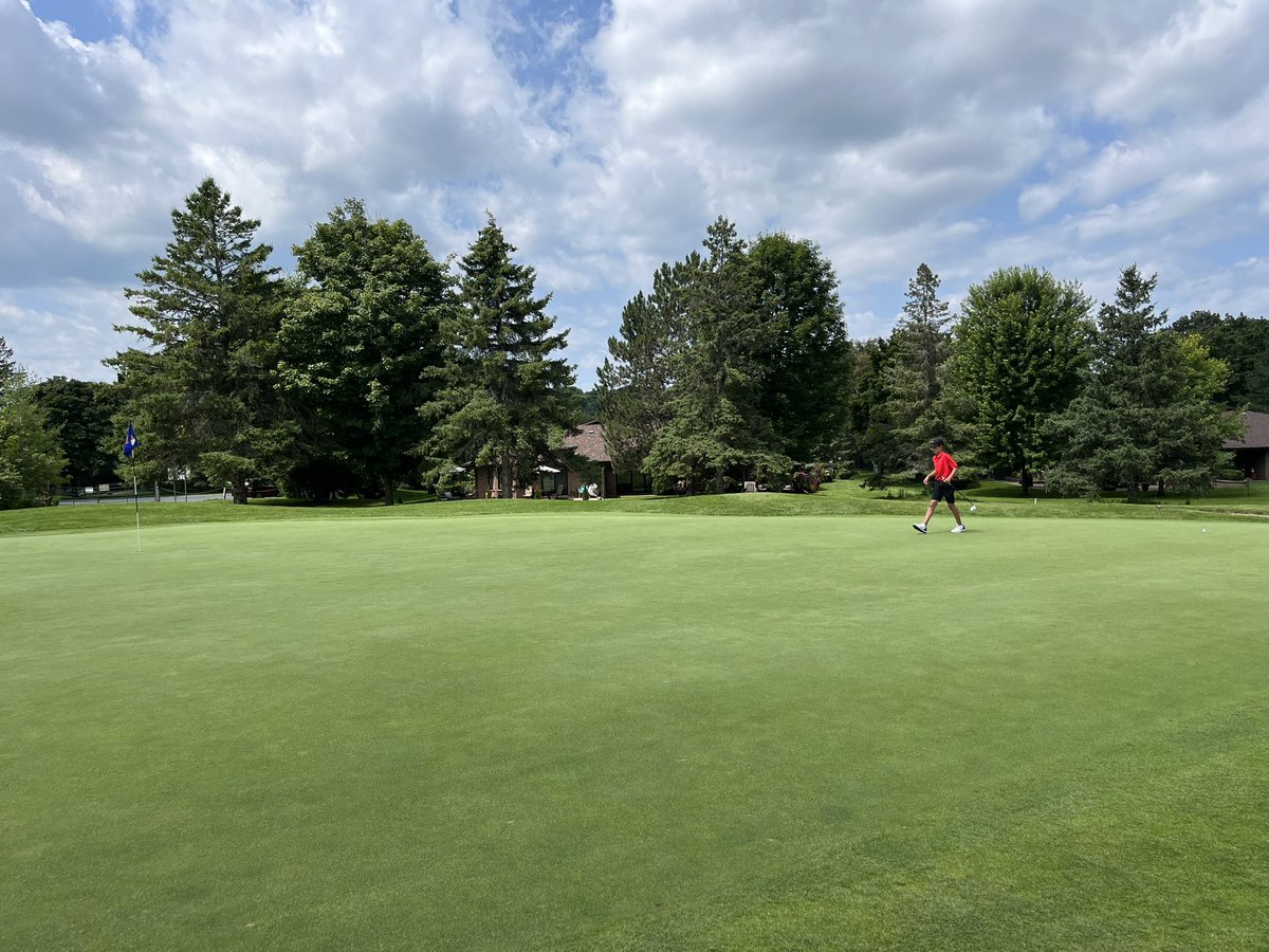 sgemmiti's tweet image. Congrats to my big guy on winning club championships.  Easy kid to be proud of with how he acts around the club.  Thanks to @PTBOGolfandCC for a great weekend