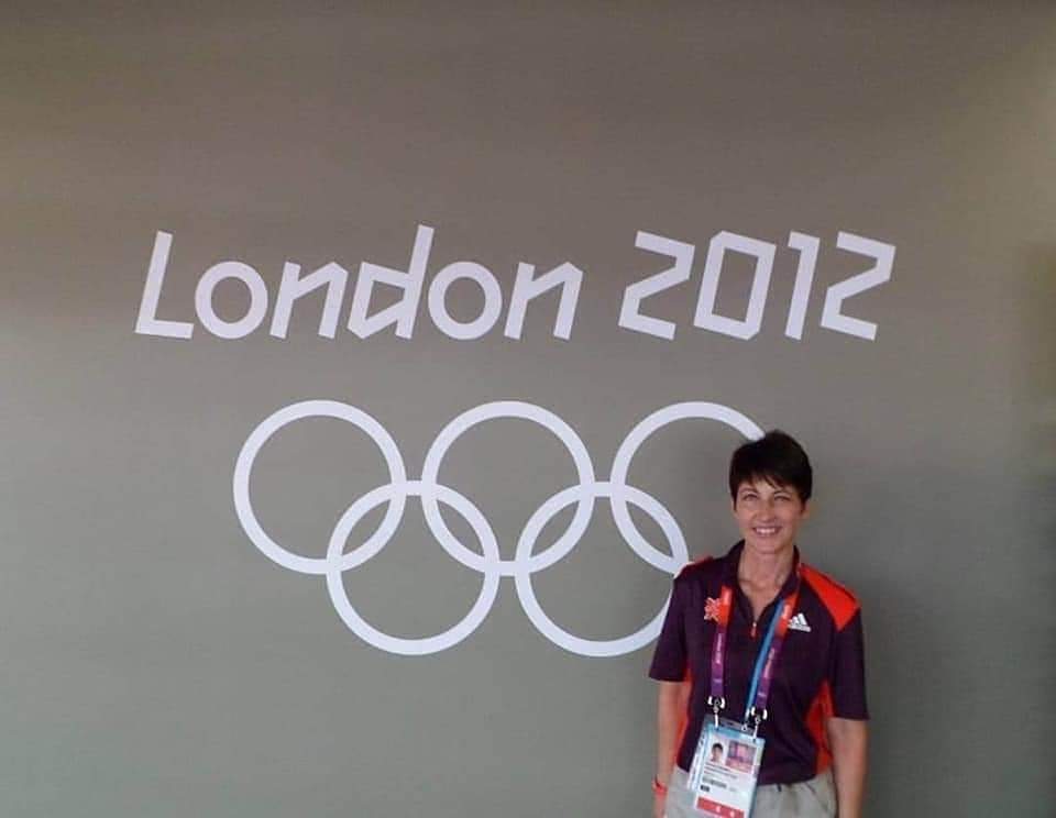 AnnaKennedy1's tweet photo. It was my first shift volunteering as a Team Manager Gamesmaker today in 2012. I had a fantastic experience and met so many wonderful people and great spot volunteering in the VIP area . Such a great atmosphere.
#gamesmaker #memories #olympics2012
#olympics https://t.co/X6IFwGghJs