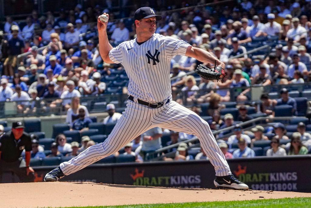 DJ LeMahieu and Giancarlo Stanton’s late home runs, Gerrit Cole’s dominance lead Yankees to 5-2 win over Royals https://t.co/XuEluNyZDi https://t.co/U2eb2QsruK