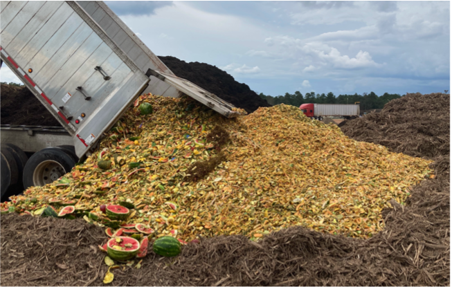 TripleSCompost's tweet photo. Did you know more than 70 billion lbs of #foodwaste ends up in landfills each year?  Here at Triple-S Compost, we're proud to be part of the solution. Please join us: https://t.co/Hr4UeyAXNk #liquidgold
#landfilldiversion #circulareconomy #wasterecycling https://t.co/d6XpHleo3A