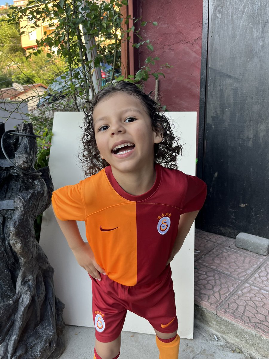 #Galatasaray #cimbom #depaul #icardi #rachisa #zaha #alikaan #geldi #ultrAslan #şampiyonlarliği