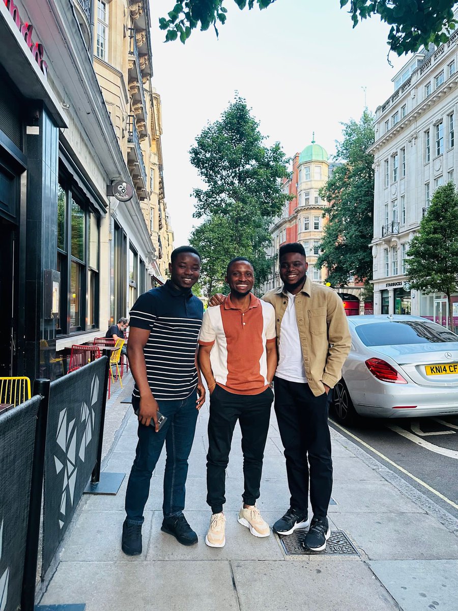 blessochampion's tweet photo. Out with my OAU roommates  #greatIfe to #greatportland https://t.co/Imrw6qwNkb
