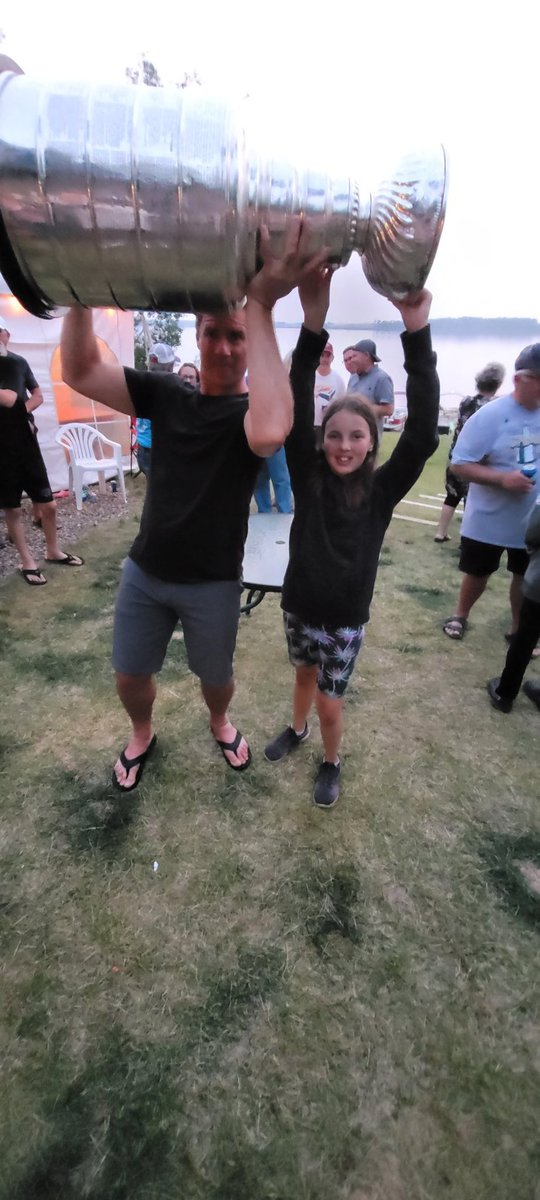 KrisOstash's tweet photo. Had the awesome experience of getting to hoist the Stanley cup last night. My daughter got to as well. We're lucky enough to be neighbors across the lake from Ryan Craig. Awesome guy to let people experience that. https://t.co/sNIhOUmX67