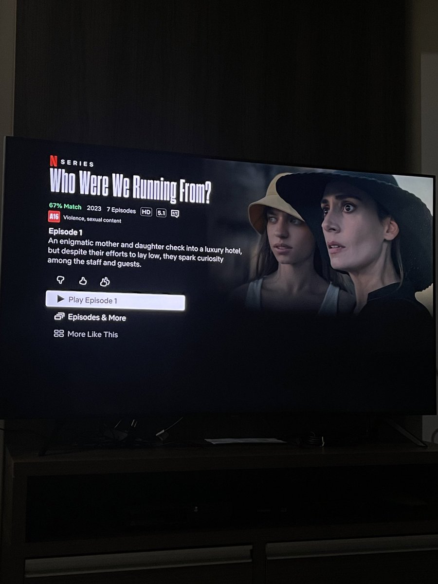 maktubedser's tweet photo. Just finished bingewatching #WhoWereWeRunningFrom in one sit!!!!! Insane acting from my bb @Eylultumbar (who shined rightfully so) and the queen #MelisaSözen! What a dizi 🤯🤯🤯👏🏻👏🏻👏🏻 i need a season 2! https://t.co/3Zqo9EDWOh