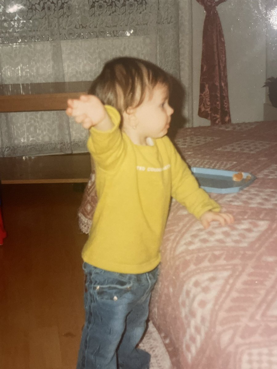 Lysander_Fox's tweet photo. im once again here to show a baby pic of me because i was the most adorable baby https://t.co/7njQarjTv4