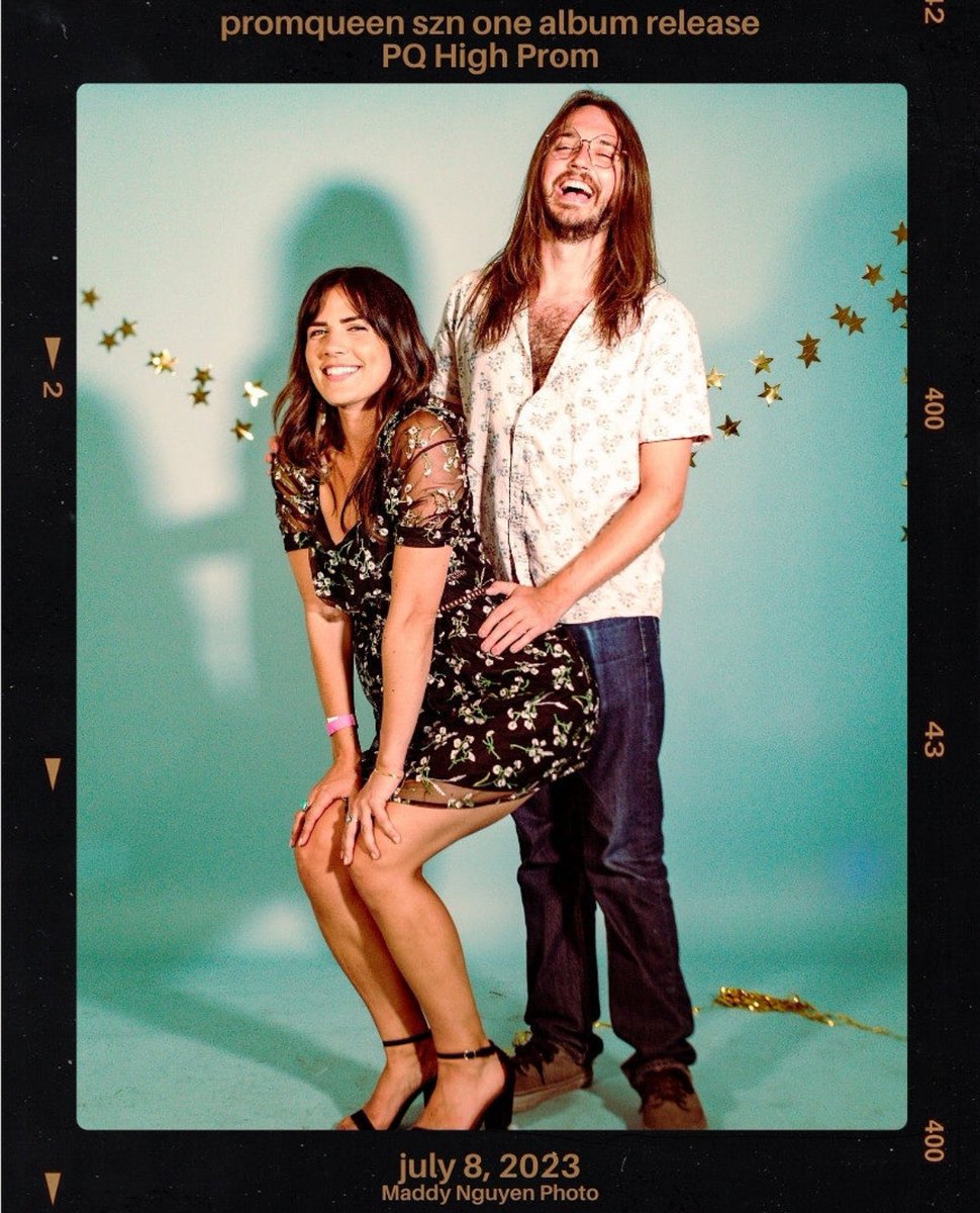 JordanFitz's tweet image. k struck this pose and i panicked and we got this professionally captured gem