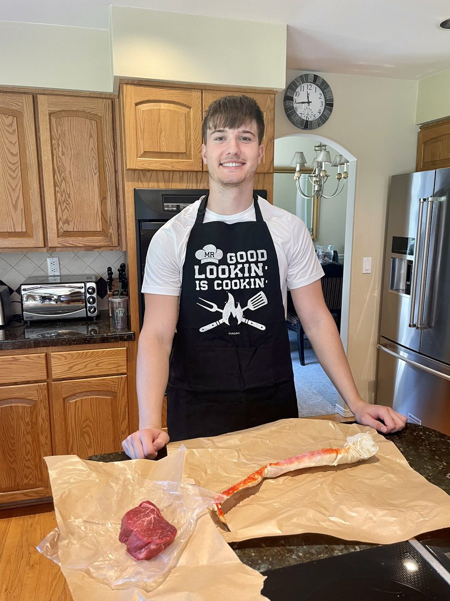 ReneWarner's tweet photo. Happy 20th Birthday Tristan! 
We are all so proud of you! You bring so much joy to our lives. We love you son! @TristanWarnerWA https://t.co/r0301z14IA