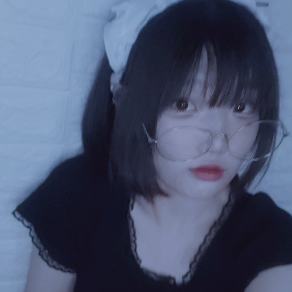 Anna_die_ut's tweet photo. #프아_트친소 #프친소 #프로아나_트친소 

악착같이 말라보자 https://t.co/B5Ei8qZ3Mr