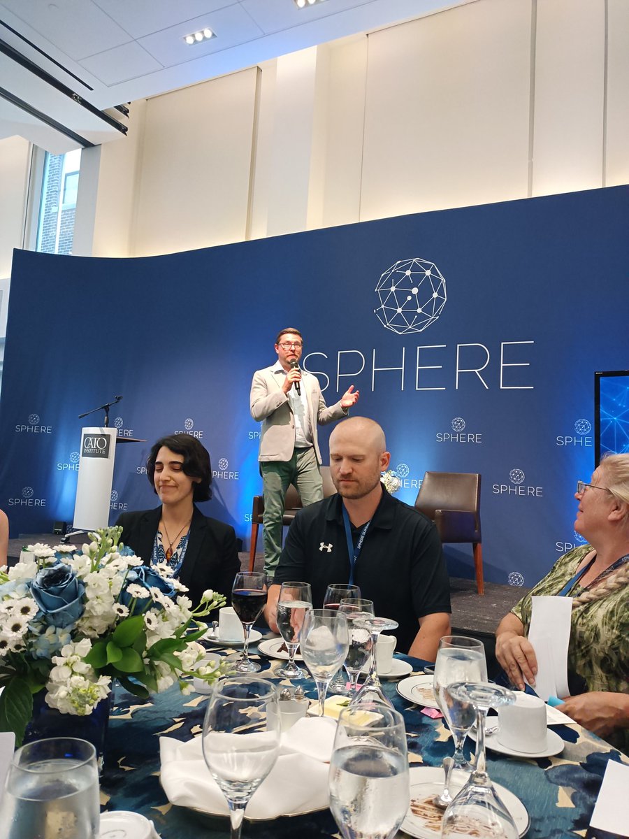 Our capable and dynamic "captain our captain" welcomes us and so it begins!  #teachersphere #spheresummit <a href="/AllanCarey9/">Allan Carey</a>