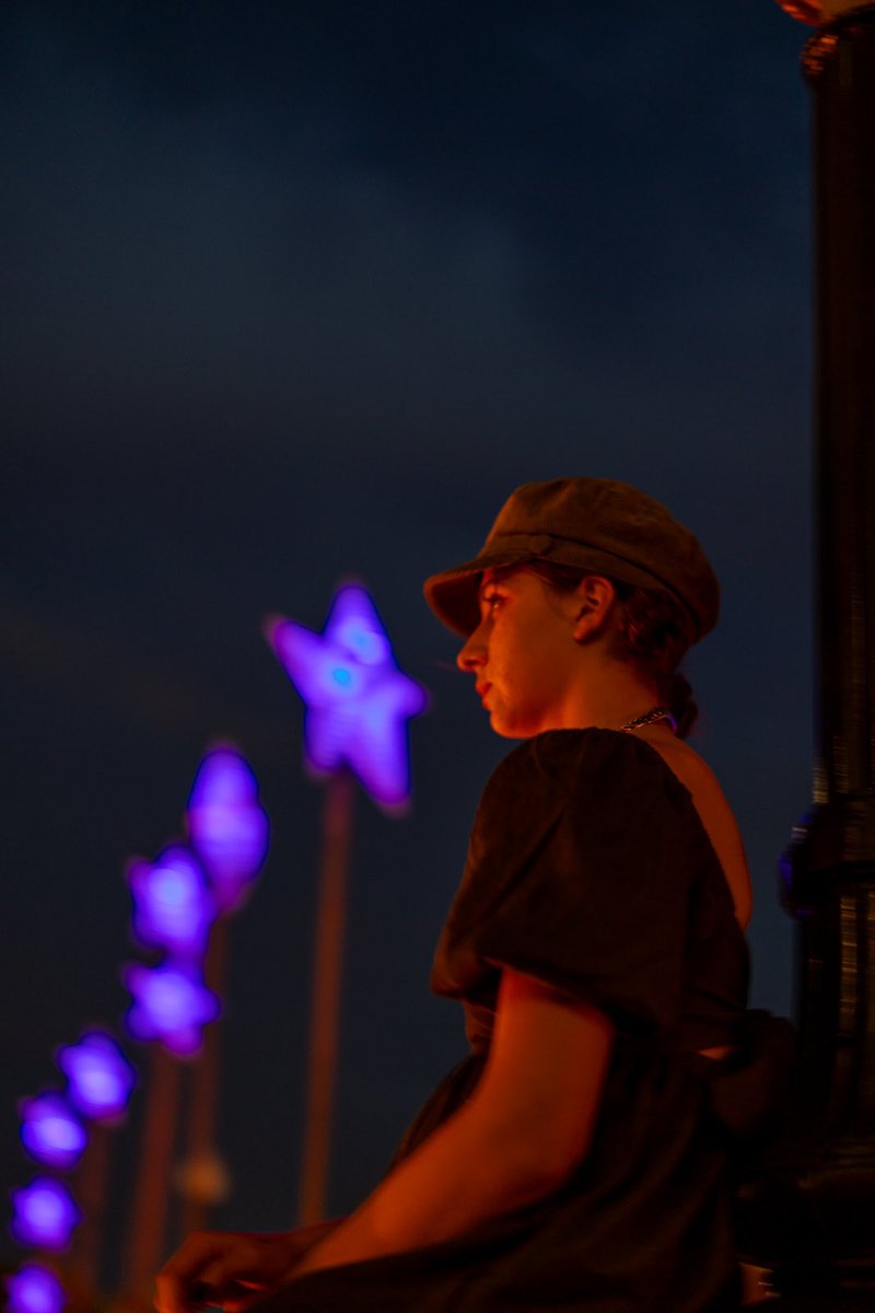 DuffWhite's tweet image. Some of my favorite shots walking around ⁦@WaterFireProv⁩ last night. Lot of people out enjoying life and the full lighting. Next one is 19 Aug. #waterfire #Providence #RhodeIsland