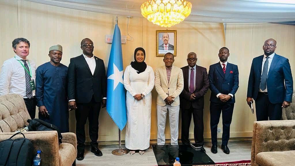 H.E President @HassanSMohamud established the Ministry of Environment & Climate Change Somalia in August 2022 and barely a year, the Ministry under the leadership of H.E @KhadijaMakhzumi has recorded great milestones and the launch of #GreatGreenWall is yet one big #climateaction