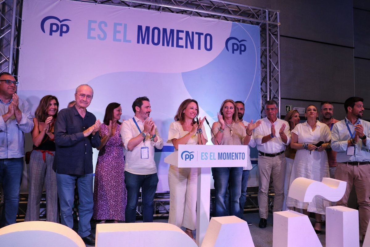 PPMalaga's tweet photo. Navarro destaca la clara victoria del PP en Málaga: “Los malagueños han pedido cambio”
• Subraya que cuatro de cada diez malagueños han votado al Partido Popular, situando a Málaga como la provincia andaluza que más diputados aporta y que mayor ventaja saca a la segunda fuerza
• Pide a los diputados y senadores socialistas malagueños que demuestren sentido de Estado para que en España “no caigamos en una situación de bloqueo”