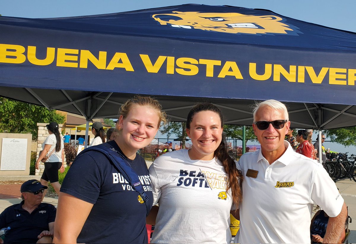 Great seeing <a href="/BuenaVistaUniv/">Buena Vista University</a> students Courtney Johnson and Keirsten Trayte at the #BVU #RAGBRAI tent. Go Beavers!