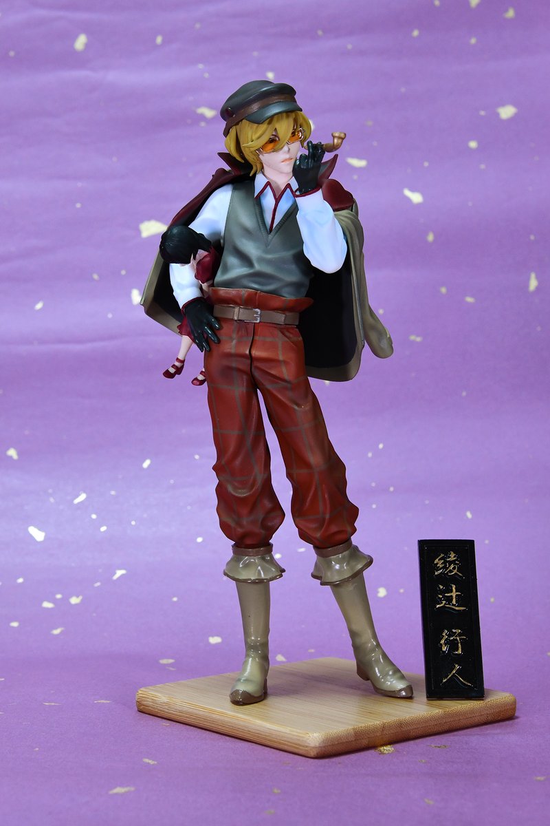 旦那に撮ってもらった！なかなか良い写真なのではなかろうか！？
小説の表紙のイメージで作ったので、キメアングルとしては二枚目くらいなんだけど、作ってみたら一枚目や３枚目がなかなかの格好良さで、飾る角度悩むわぁ・・・

ガレージキットです。ワンフェスお待ちしてますよー

#WF2023S