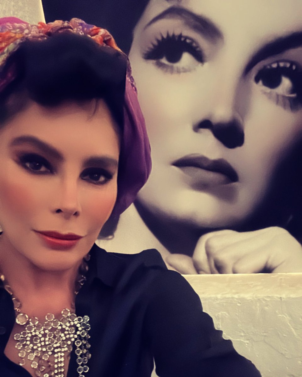 rossanasanjuan's tweet image. Próx último fin de semana! #casafuertedelindiofernandez #coyoacan  EN #Rojo33 🖤‼️♥️💄 @EduiTijerina @elalexramirez @yhodda 👏🏻♥️🌷🖤👏🏻👏🏻👏🏻👏🏻 #TeatroEnBreve