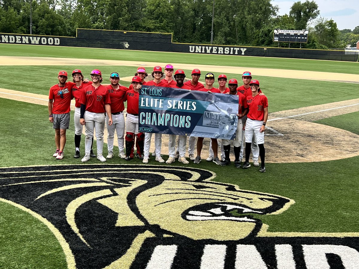 Proud of this group right here. 2 walk offs in the semis and finals to win the championship! <a href="/Play9Sports/">Play9Sports</a>