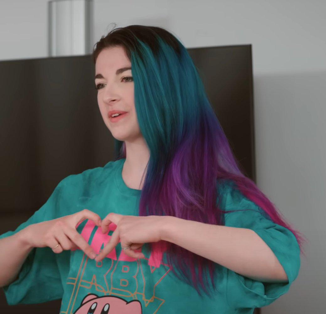 Jamais vu des cheveux aussi magnifiques que ceux de <a href="/TequilaBambi/">TequilaBambi</a>  dans la dernière vidéo de Joyca. 😲