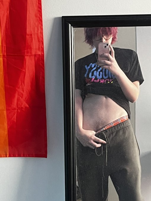 daddy sorry mommy sorry daddy sorry&hellip;  should i do more masc content? like and rt if yes ;)  https://t