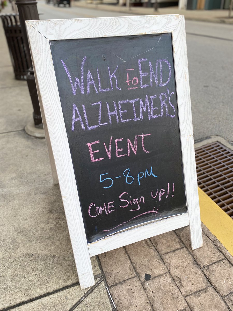 JaneyCink's tweet image. Washington County friends: Did you miss the @AlzGPA #Walk2EndAlz Kickoff this past week at Iceburg’s 🍦? Save the date, Oct. 7th, and go to alz.org/pa to find out how to get involved! #EndAlz #WashPA