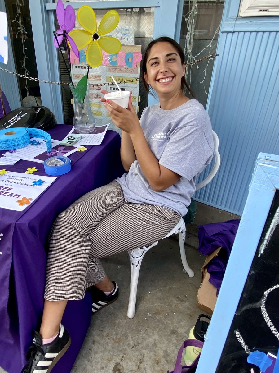 JaneyCink's tweet image. Washington County friends: Did you miss the @AlzGPA #Walk2EndAlz Kickoff this past week at Iceburg’s 🍦? Save the date, Oct. 7th, and go to alz.org/pa to find out how to get involved! #EndAlz #WashPA
