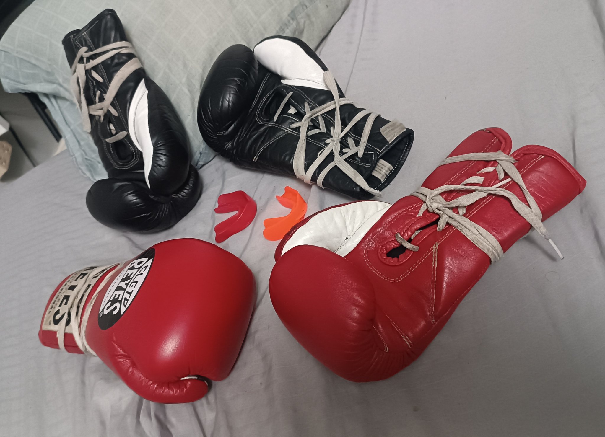 🥊RedBox🥊 on Twitter "Bed boxing tonight 🥊😈 https//t.co/nArG3rlYzv" / Twitter