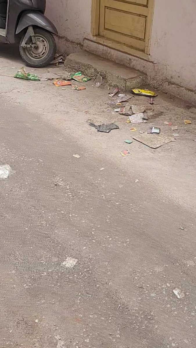 hameeduddinmba's tweet photo. @GHMCOnline @DC_Charminar @deeswmcir9 No action has taken https://t.co/wHGaGqQJw2
