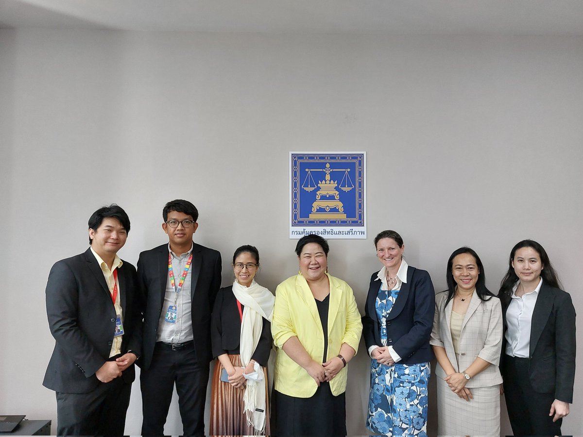 EUinThailand's tweet photo. Today, @LaureBrachet met w/ Ms. Nareeluc Pairchaiyapoom, Director of the #RLPD @pr_moj to discuss human rights, gender, and LGBTIQ issues! πβ€οΈπ
We are committed to reinforcing EU and Thailand πͺπΊπΉπ cooperation to promote these shared values. https://t.co/09kyqG0UsA
