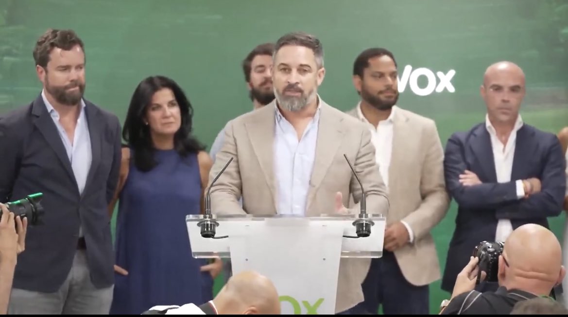 España, de los pocos países de nuestro entorno, que ha resistido el avance de la ultraderecha. 

VOX se desplomó ayer. 

newtral.es/resultados-23-…