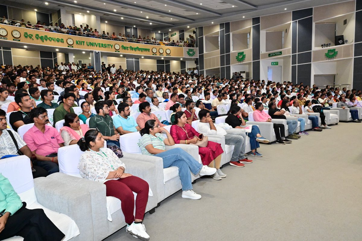 sasmita1samanta's tweet image. Day one of Parents Interaction meeting:  22/07/2023

On behalf of the university, I welcome each one of you to the family of KIIT. I would like to thank every parent who chose to trust us with their children&apos;s future and joined KIIT to become a member for all time.

For the past…