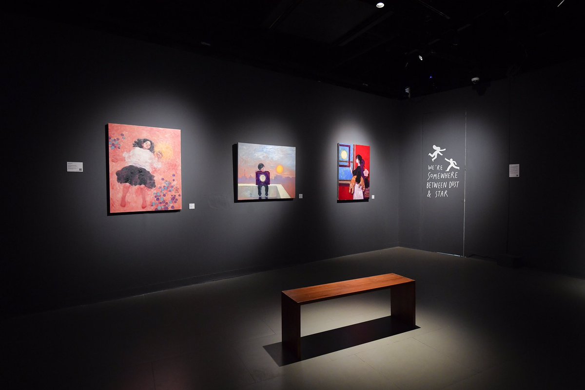 “To the moon and (never) back”
งานจบแล้ว ขอบคุณทุกคนที่มาดูงานมากครับ
ไว้เจอกันงานหน้า