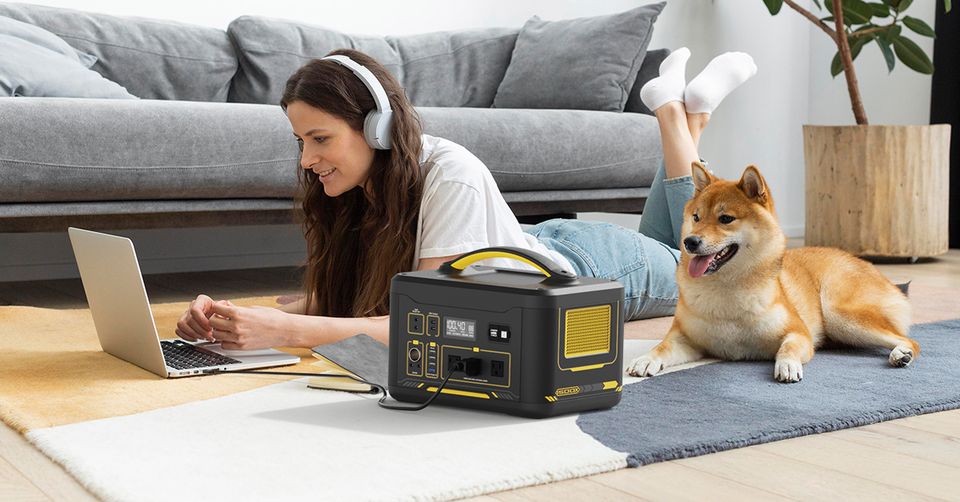 VtomanJ's tweet photo. 🔋🏠🐶 家が停電しましたか？ 心配しないでください。VTOMAN Jump 1500X があれば、ビートを逃すことはありません。🎉https://t.co/z7yzV9Bzxq 🏄‍♀️🏄🧊#ポータブル発電所#バックアップ電源#太陽光発電#キャンピングカー#アウトドア#キャンプ#旅先の電源 https://t.co/MGAv63Xanw