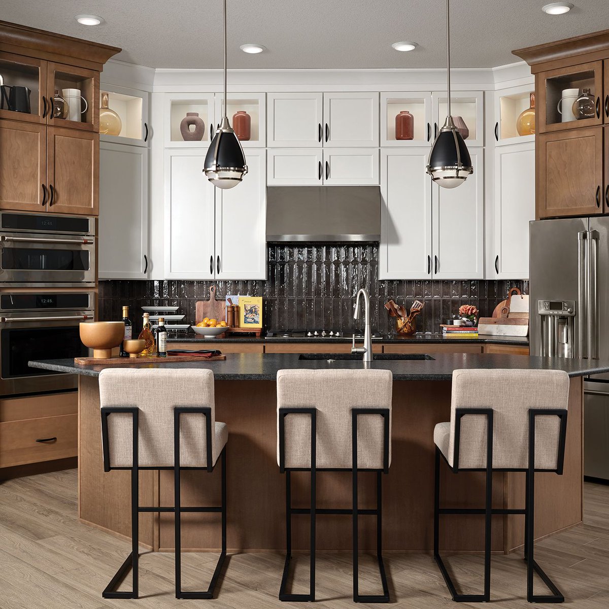 DavidWeekley's tweet photo. Be inspired by the dramatic interior design features and spacious floor plan of The Wintercrest in Revel Crossing at Wolf Ranch in Colorado Springs, Colorado. Take a tour: https://t.co/JizWk9O4L0
#DavidWeekleyHomes #WolfRanch #ColoradoSprings #ColoradoLiving #COSprings https://t.co/T0CzWpW7z3