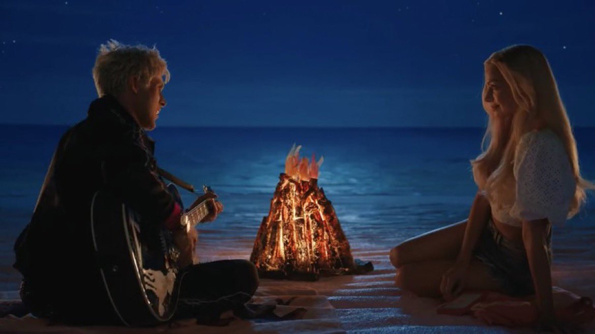 filmdaze's tweet image. “City of stars, are you shining just for me?”