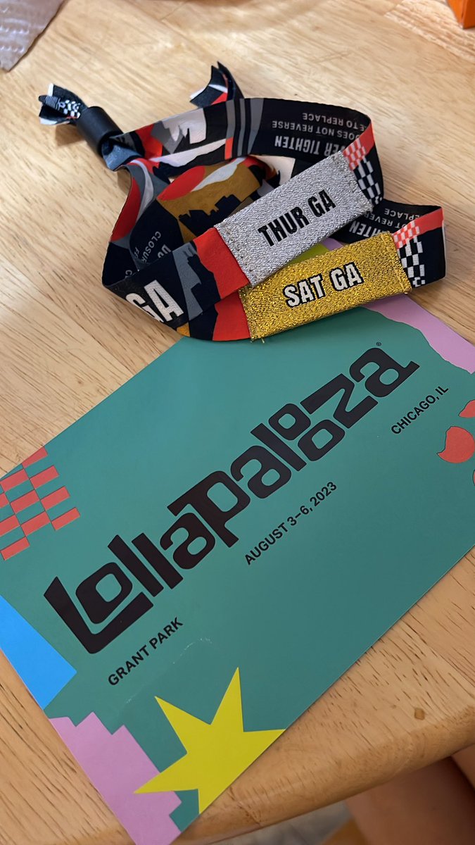 summersunnny's tweet photo. Super excited to see @TXT_members and @NewJeans_ADOR at the Lollapalooza ❣️ 

Looking for someone who can join me on Thursday August 3!!

#LOLLAPALOOZA #Lollapalooza2023 #Chicago #TOMORROW_BY_TOGETHER #NewJeans https://t.co/QaybEyQC7x