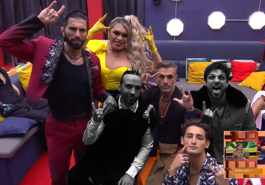 BajoPerfil_gt's tweet photo. #LaCasaDeLosFamososMx La verdadera foto de ese "team" Ni Apio ni Nico fueron parte "integral". Eran los "comodínes, los débiles, los facilitos de sacar" Por eso deseo verle la cara HOY a May3r. Que lo sacaron los que menos esperó, ni imaginó. #FueraSergio 
¡FUERA SERGIO YA! https://t.co/RRzjLnoC0W