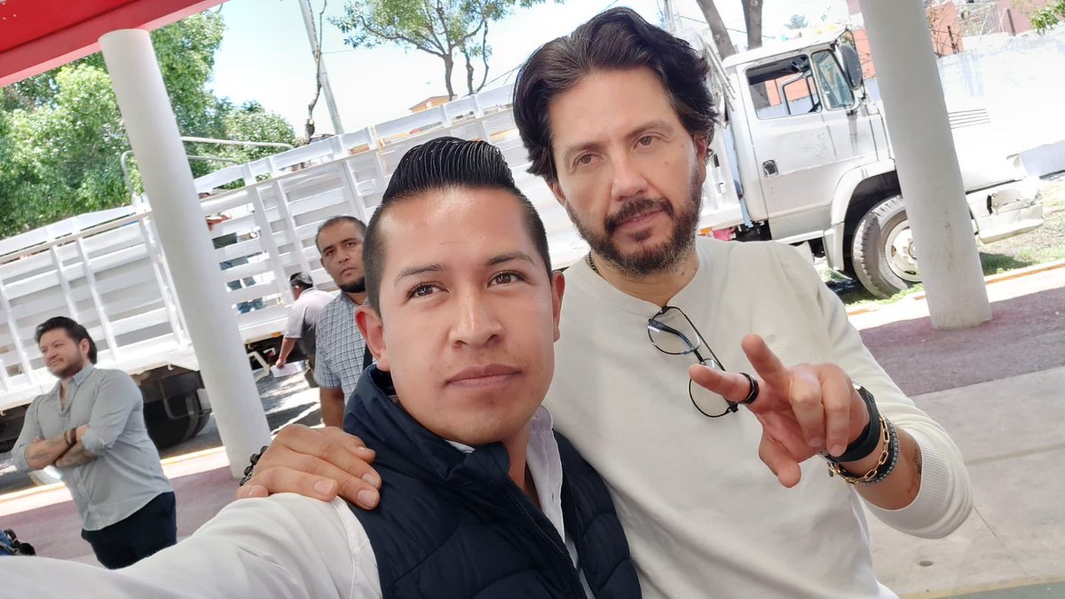 Una persona muy respetable y un ejemplo a seguir <a href="/EduardoFloMa1/">Eduardo Flores</a>