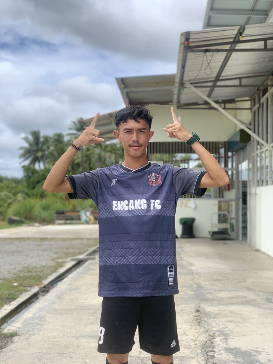dulzaimi's tweet image. Futsal dulu baru kamu🫶