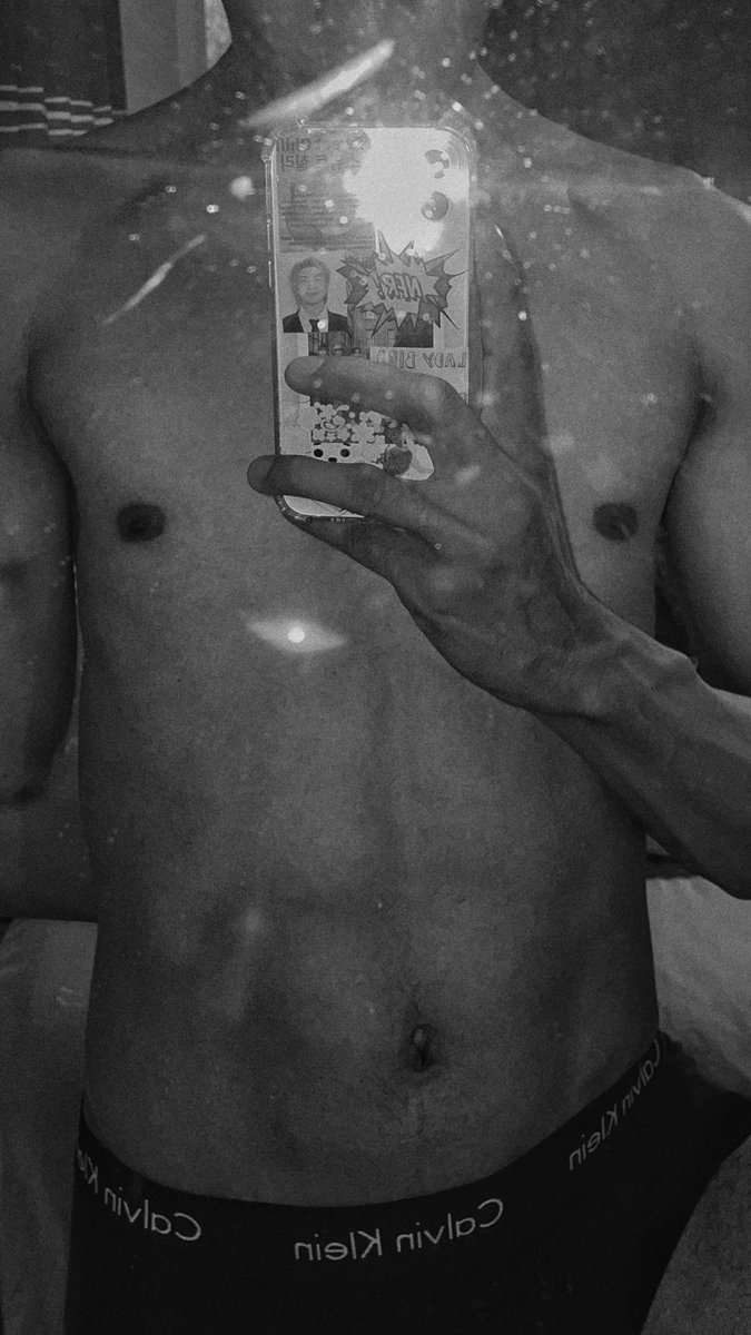 leotxtleo's tweet photo. Bueeeno, después de una semana mañana regreso al gimnasio🥳 https://t.co/wyS6jqQbD4