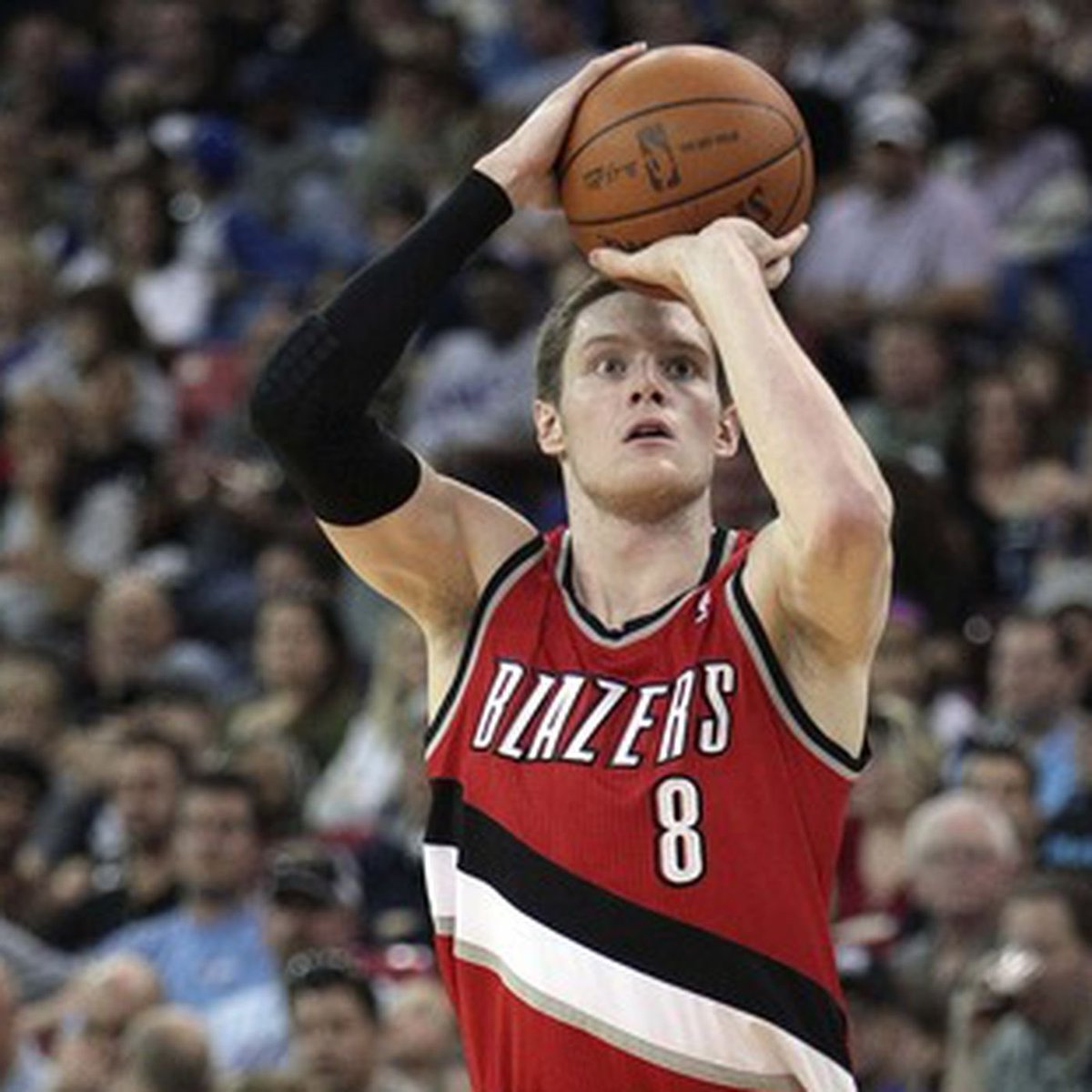 RariCalifornia's tweet photo. @ImClique_ Luke Babbitt was the G-league Goat https://t.co/5rxD5fUHqC