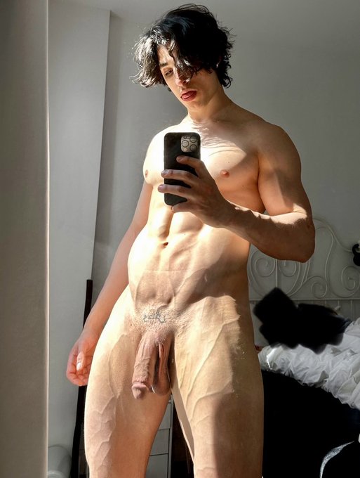 RT if you want this cock in your mouth 🥵💦 https://t.co/rfUxhg87fL