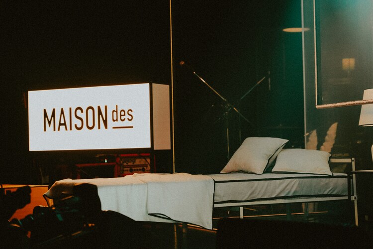 natalie_mu's tweet photo. 【ライブレポート】MAISONdes初ライブで入居者大集合、asmi「私の人生を変えてくれた存在」(写真149枚)
https://t.co/rH5t0UhV2e
#MAISONdes https://t.co/1YUllo0ih5