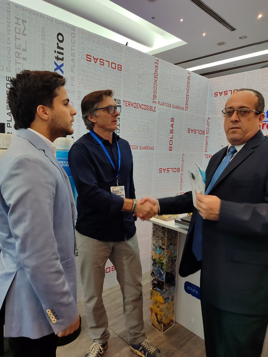 FERTIVENCA's tweet photo. Nuestro presidente participó en EXPO FEDEINDUSTRIA 2023, donde se dieron cita empresarios privados y autoridades encargadas de impulsar el sector industria. Apoyando lo hecho en 🇻🇪. @PrensaPequiven @fedeindustria @anzoateguigob @IndustriasVE https://t.co/opV1IRR7hh
