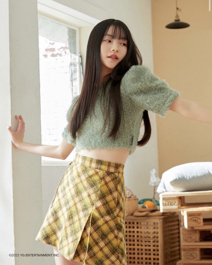asacults's tweet photo. GIRL- https://t.co/XemaN0Vahq