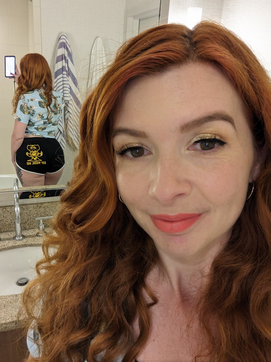 VampX13's tweet photo. So @BDaveWalters and I didn't get pics together (yet) but in case anyone was wondering what my Wolvie shorts looked like on. @PixelThatShop #pixelthat #bootyshorts #nerdyshorts https://t.co/vTnrYOc3Mz