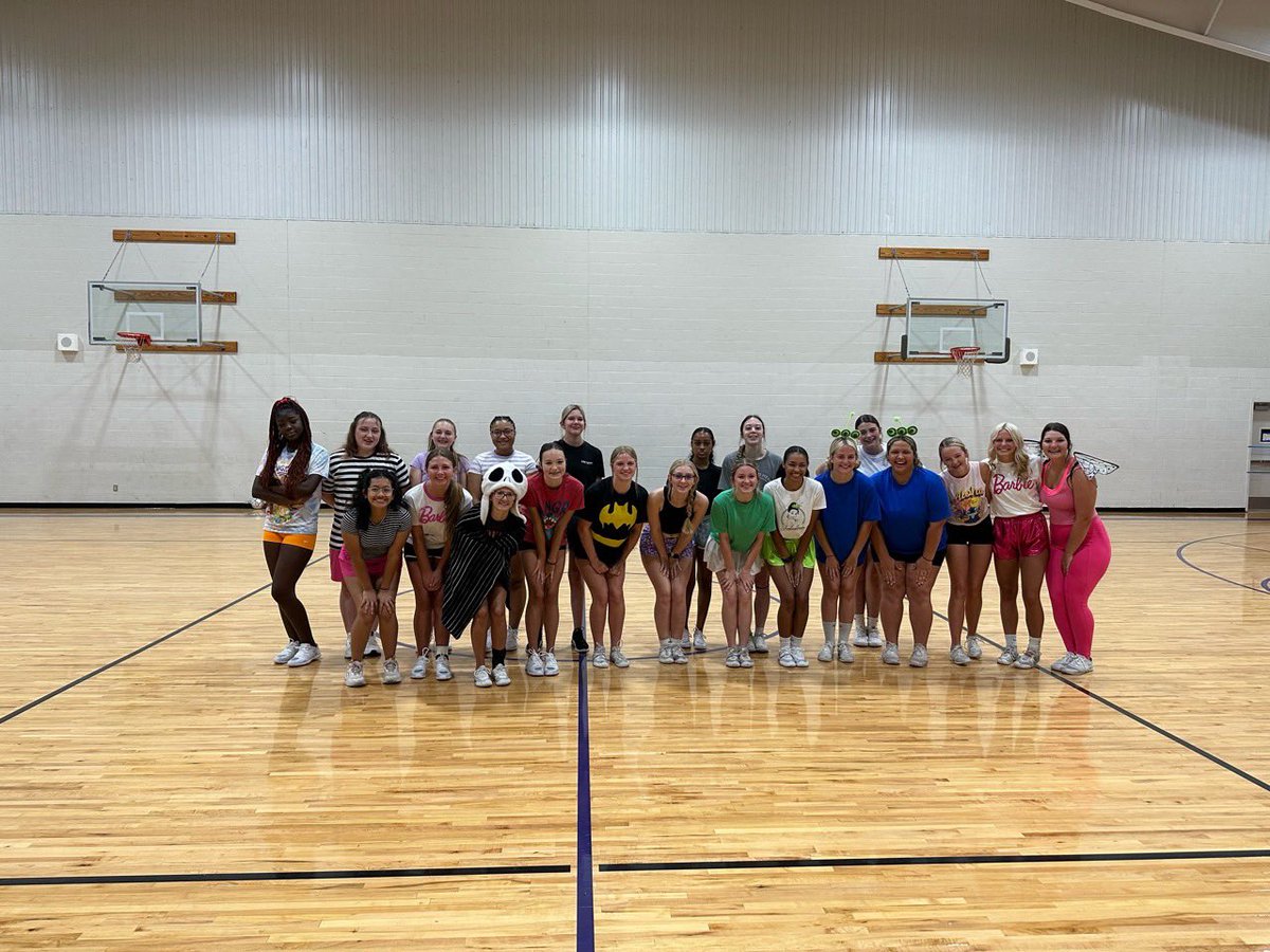DHSBroncoCheer's tweet photo. The 2023-2024 Bronco Cheerleaders had a very successful hell week!! We learned a new skill and had a great time as a team! It’s always a great day to be a Bronco💜💜 https://t.co/GBdZCGCVR2