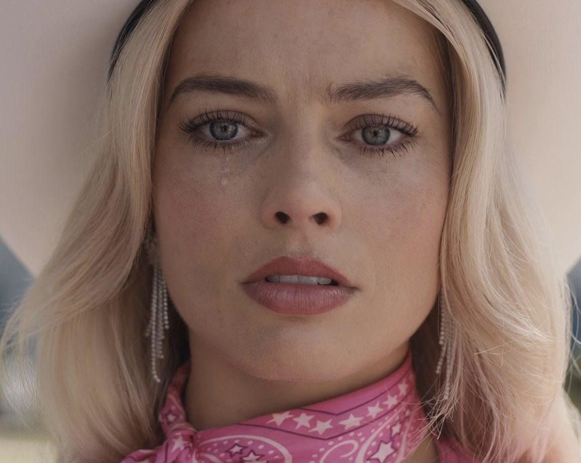 barbie is the most mirrorball girl to exist